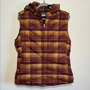Patagonia Goose Down Plaid Hooded Vest Winter Snow Burgundy and Mustard Size XL
